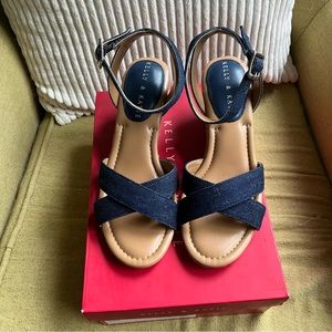 Kelly & Katie Wedges